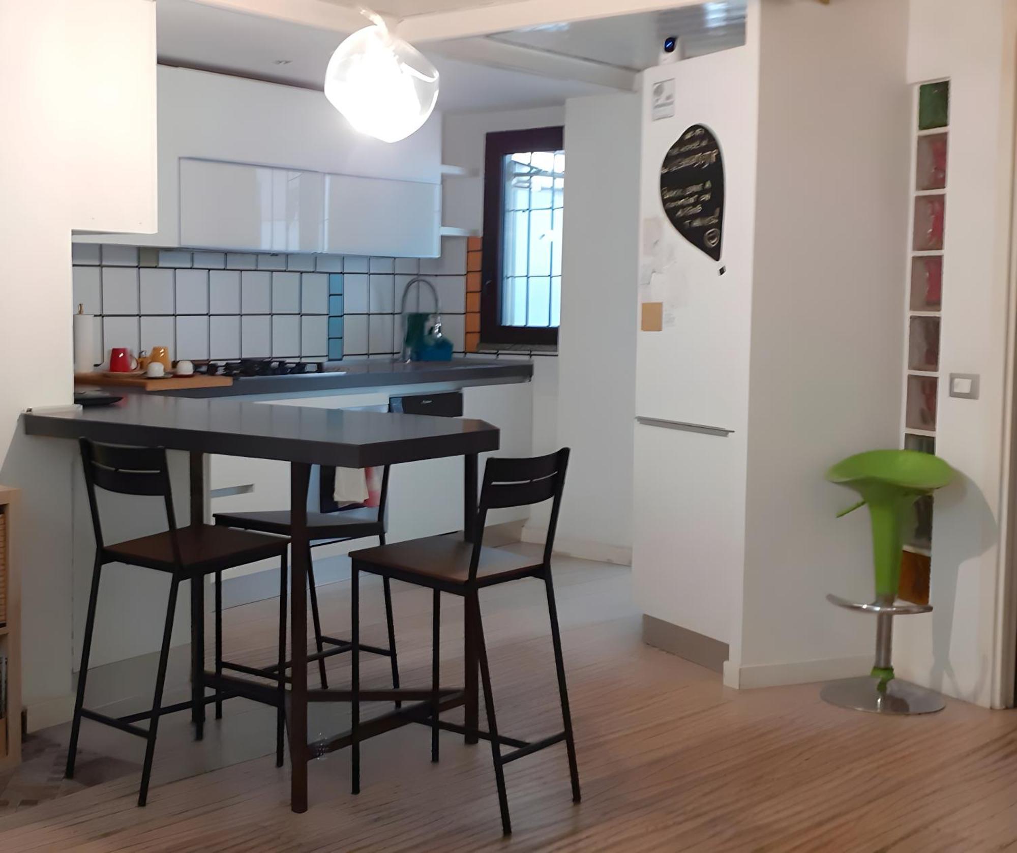 Ferienwohnung La Casa Nel Cortile-Free Parking Mailand Exterior foto